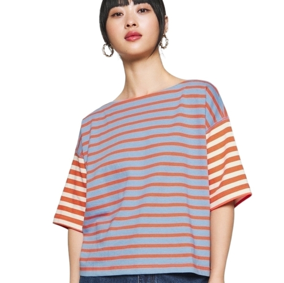Gap | Women's Navy Striped Mariner's Cropped Tee (Size Medium) - Picture 7 of 11